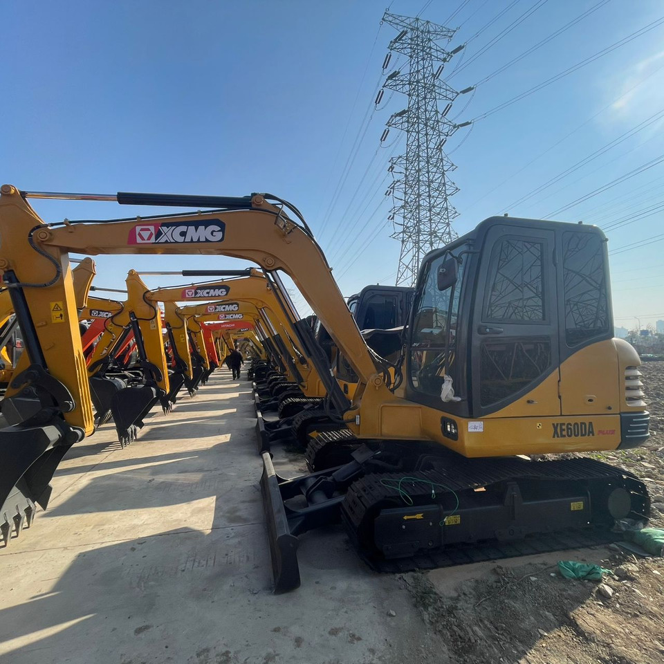XCMG XE60DA - Мини багер: снимка 1 XCMG XE60DA - Мини багер: снимка 1
