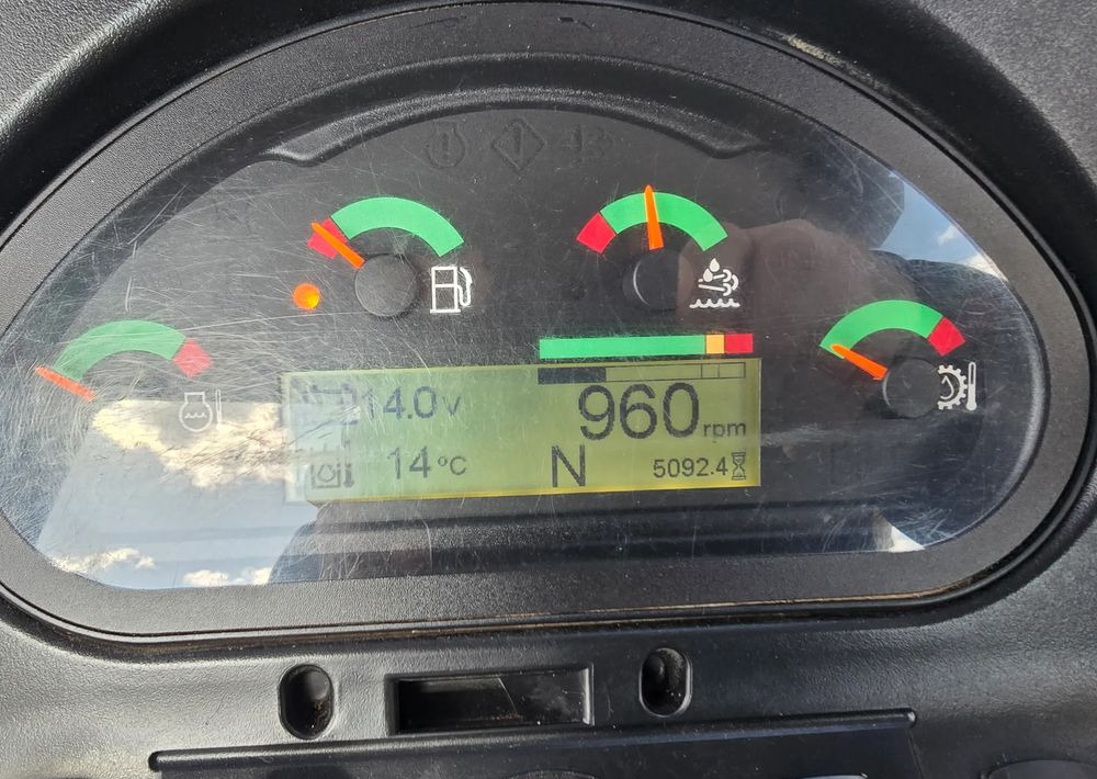 Caterpillar - Багер-товарач: снимка 4 Caterpillar - Багер-товарач: снимка 4