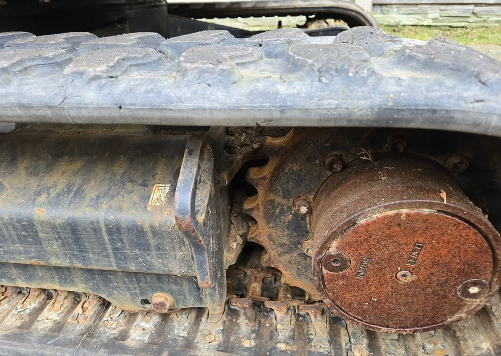 Caterpillar - Мини багер: снимка 5 Caterpillar - Мини багер: снимка 5