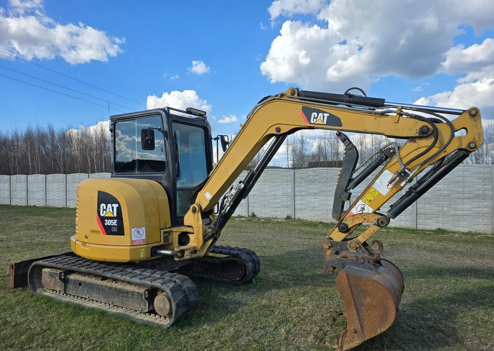Caterpillar - Верижен багер: снимка 1 Caterpillar - Верижен багер: снимка 1