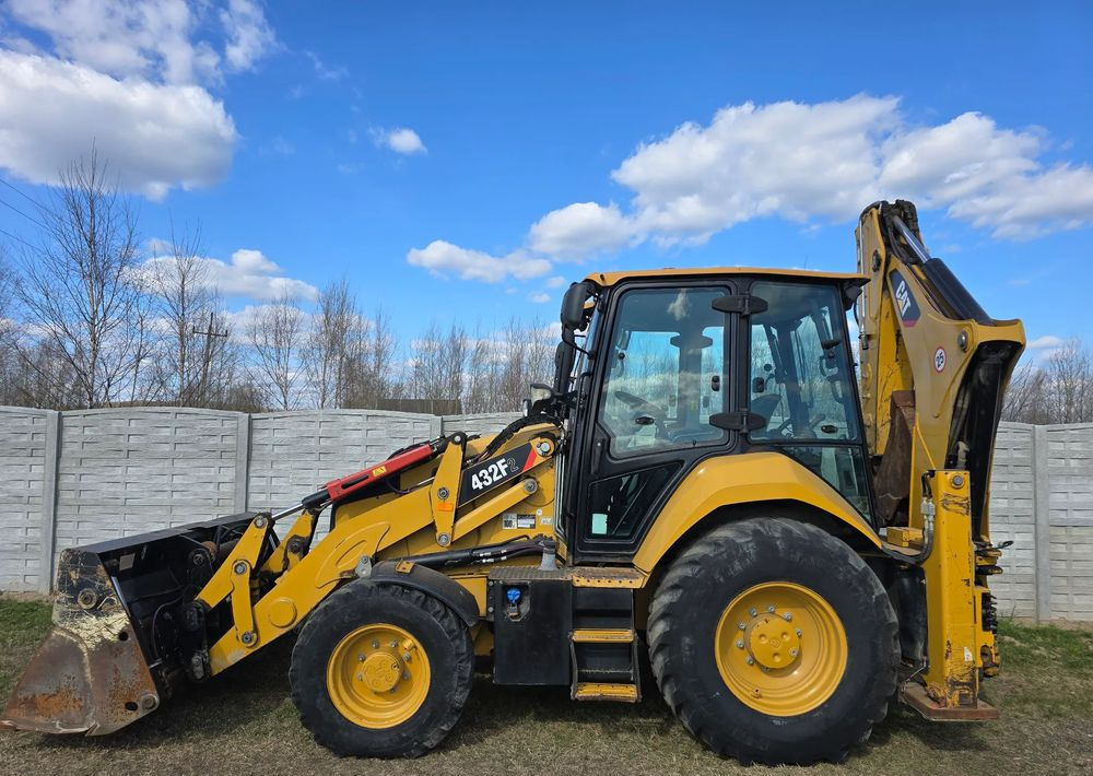 Caterpillar - Багер-товарач: снимка 5 Caterpillar - Багер-товарач: снимка 5