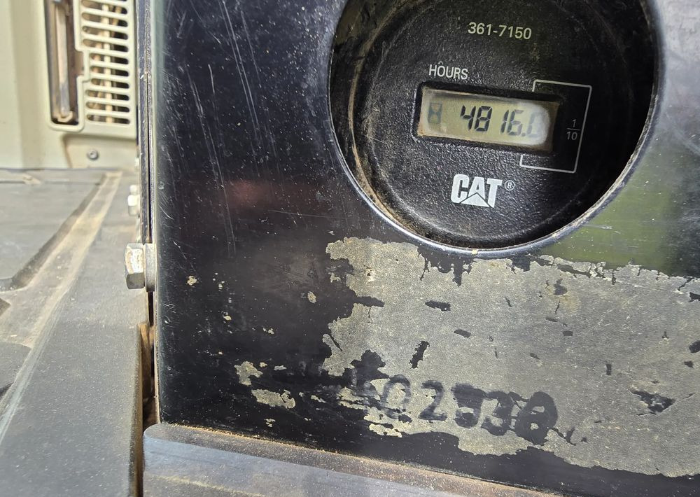 Caterpillar - Верижен багер: снимка 4 Caterpillar - Верижен багер: снимка 4