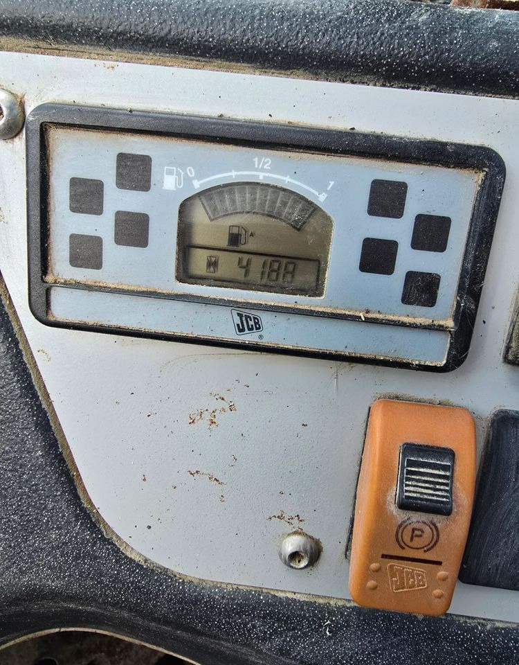 JCB - Товарач: снимка 4 JCB - Товарач: снимка 4