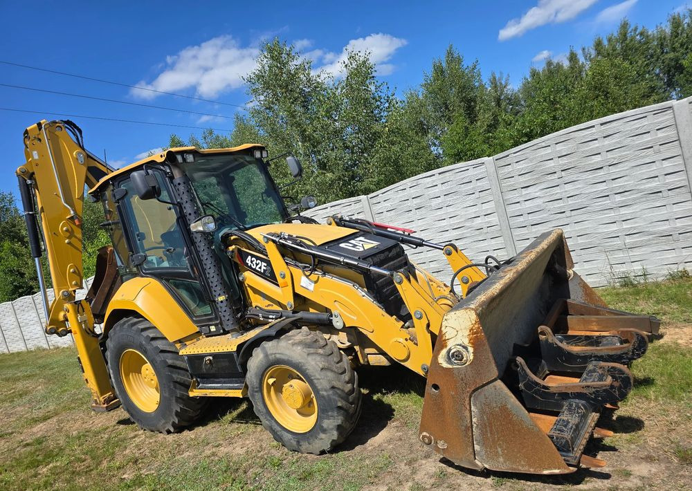 JCB - Багер-товарач: снимка 2 JCB - Багер-товарач: снимка 2