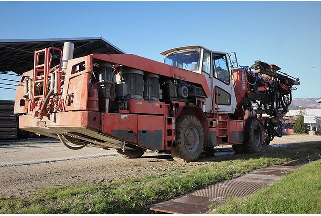 Sandvik DT1130-SC - Пробивна машина: снимка 3 Sandvik DT1130-SC - Пробивна машина: снимка 3