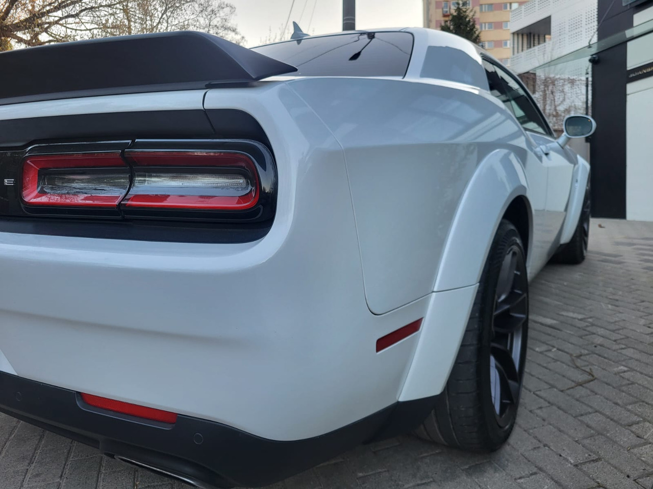 Dodge Challenger - Лек автомобил: снимка 4 Dodge Challenger - Лек автомобил: снимка 4