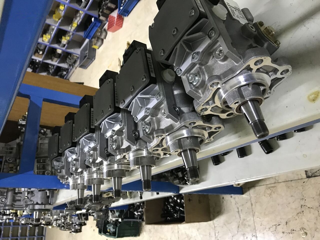 Bosch 2018 51111037590 MAN Hİ-EX - Горивна помпа за Камион: снимка 2 Bosch 2018 51111037590 MAN Hİ-EX - Горивна помпа за Камион: снимка 2