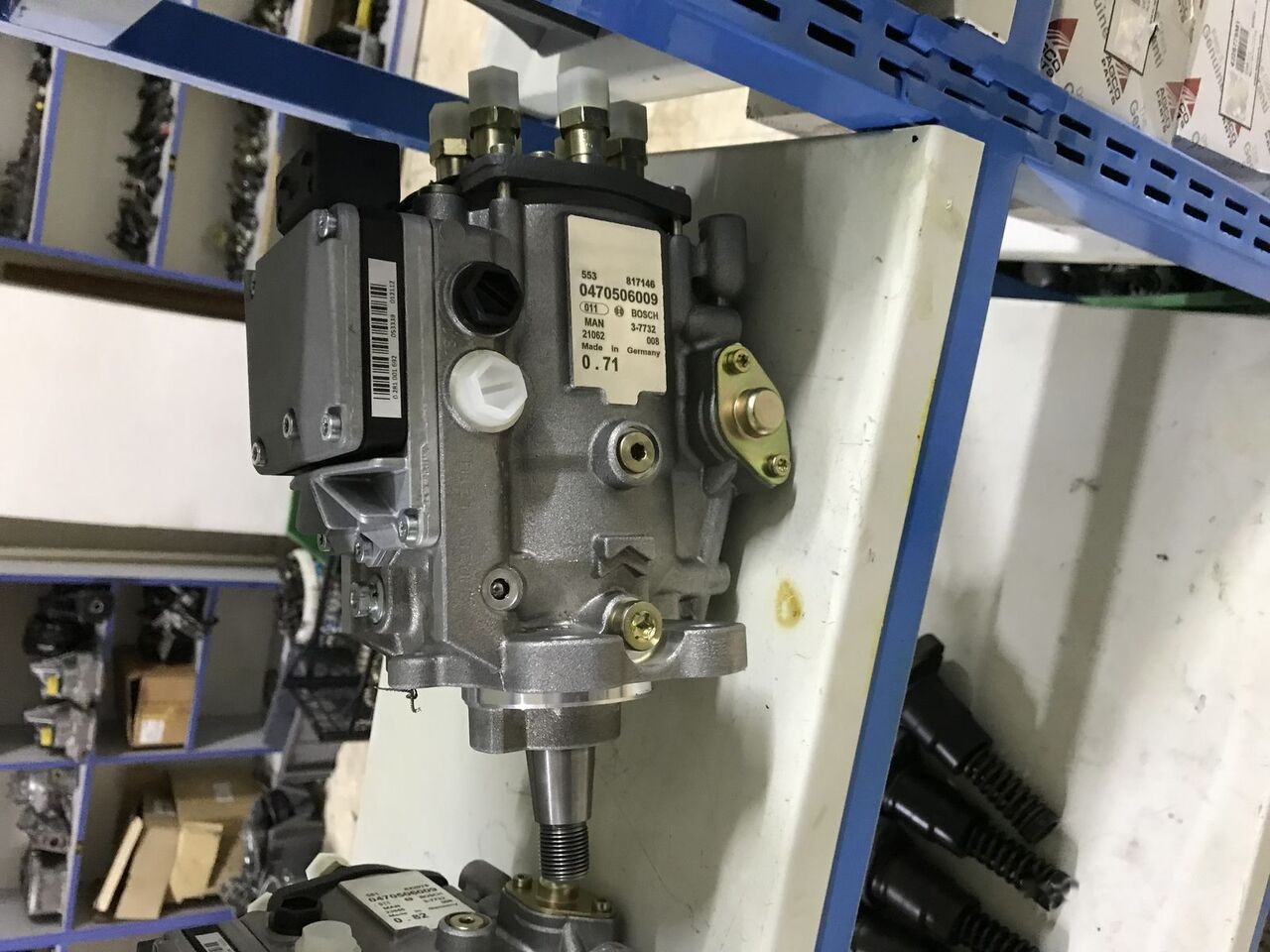 Bosch 2018 51111037590 MAN Hİ-EX - Горивна помпа за Камион: снимка 1 Bosch 2018 51111037590 MAN Hİ-EX - Горивна помпа за Камион: снимка 1