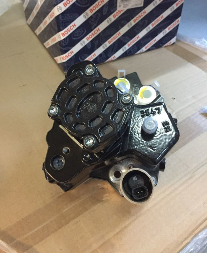 Bosch 2018 51111037846 MAN 2010-2018 truck - Горивна помпа за Камион: снимка 2 Bosch 2018 51111037846 MAN 2010-2018 truck - Горивна помпа за Камион: снимка 2