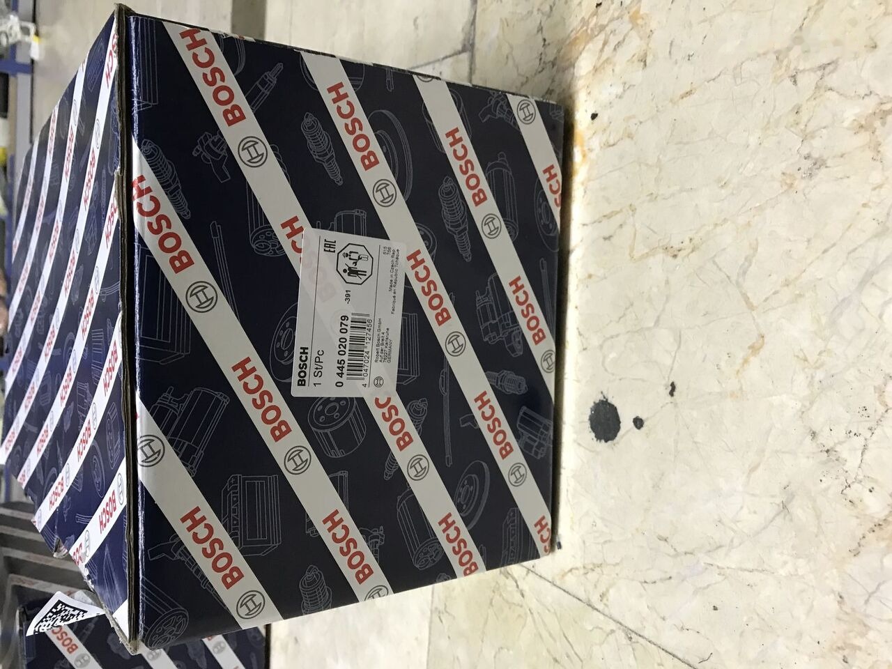 Bosch 2018 6C46 Ford CARGO truck - Горивна помпа за Камион: снимка 2 Bosch 2018 6C46 Ford CARGO truck - Горивна помпа за Камион: снимка 2