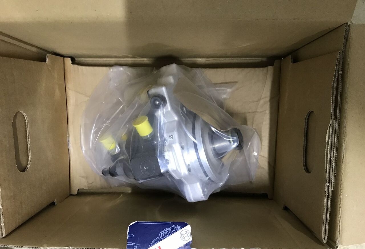 Bosch 2018 6C46 Ford CARGO truck - Горивна помпа за Камион: снимка 1 Bosch 2018 6C46 Ford CARGO truck - Горивна помпа за Камион: снимка 1