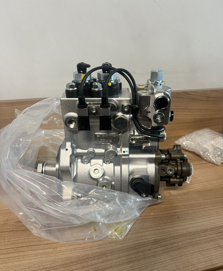 Bosch 2024 Bosch 420DCİ truck - Горивна помпа за Камион: снимка 4 Bosch 2024 Bosch 420DCİ truck - Горивна помпа за Камион: снимка 4