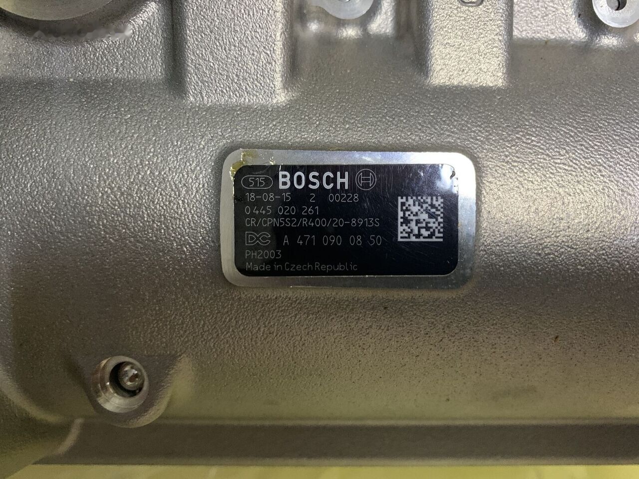 Bosch Mercedes-Benz - Горивна помпа за Камион: снимка 1 Bosch Mercedes-Benz - Горивна помпа за Камион: снимка 1