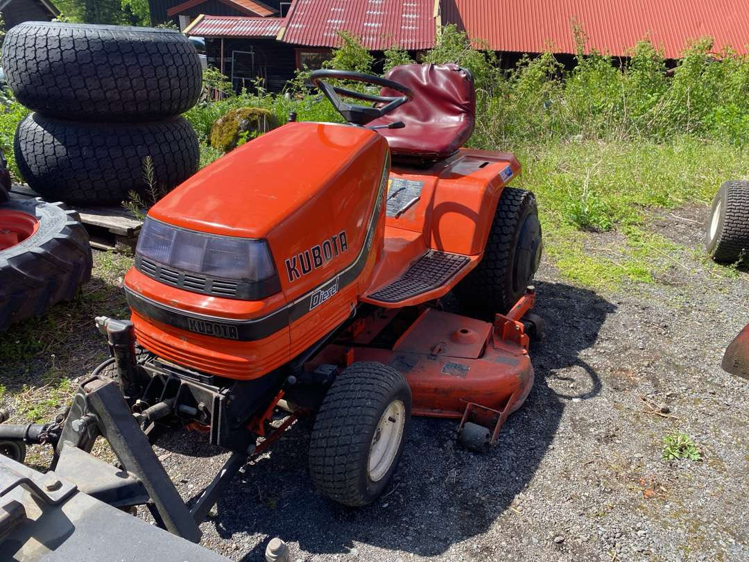 2000 Kubota G1700//Sitteklipper med feier og oppsamler - Косачка за трева: снимка 2 2000 Kubota G1700//Sitteklipper med feier og oppsamler - Косачка за трева: снимка 2