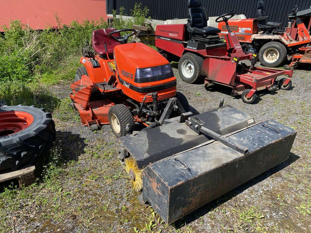 2000 Kubota G1700//Sitteklipper med feier og oppsamler - Косачка за трева: снимка 3 2000 Kubota G1700//Sitteklipper med feier og oppsamler - Косачка за трева: снимка 3
