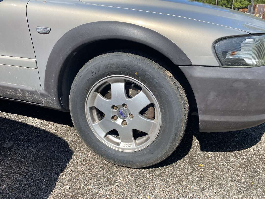2001 Volvo XC70 EU-GODKJENT (rep.-objekt) - Лек автомобил: снимка 4 2001 Volvo XC70 EU-GODKJENT (rep.-objekt) - Лек автомобил: снимка 4