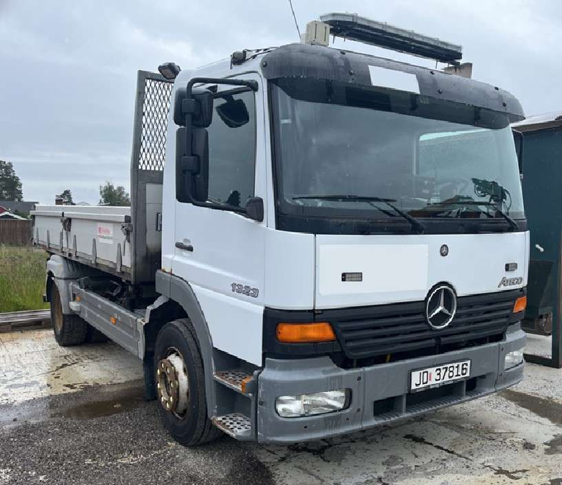 2004 Mercedes-Benz Tipp - EU-godkjent - Самосвал камион: снимка 2 2004 Mercedes-Benz Tipp - EU-godkjent - Самосвал камион: снимка 2