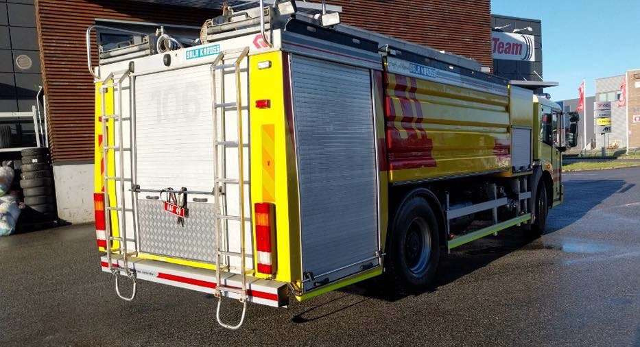 2005 Mercedes-Benz Econic 1833L / 2,50m høyde / Water tanker / Firetruck - Пожарна кола: снимка 2 2005 Mercedes-Benz Econic 1833L / 2,50m høyde / Water tanker / Firetruck - Пожарна кола: снимка 2