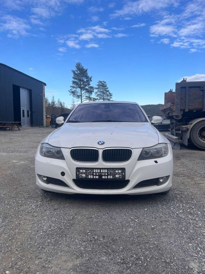 2009 BMW 316i Facelift (se mangellapp) - rep.-objekt - Седан: снимка 1 2009 BMW 316i Facelift (se mangellapp) - rep.-objekt - Седан: снимка 1