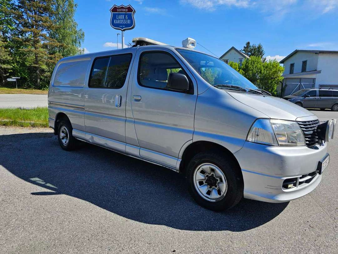2009 Personbil Toyota Hiace 4 WD Lang type 9 seter EU-Godkjent - Лек автомобил: снимка 4 2009 Personbil Toyota Hiace 4 WD Lang type 9 seter EU-Godkjent - Лек автомобил: снимка 4