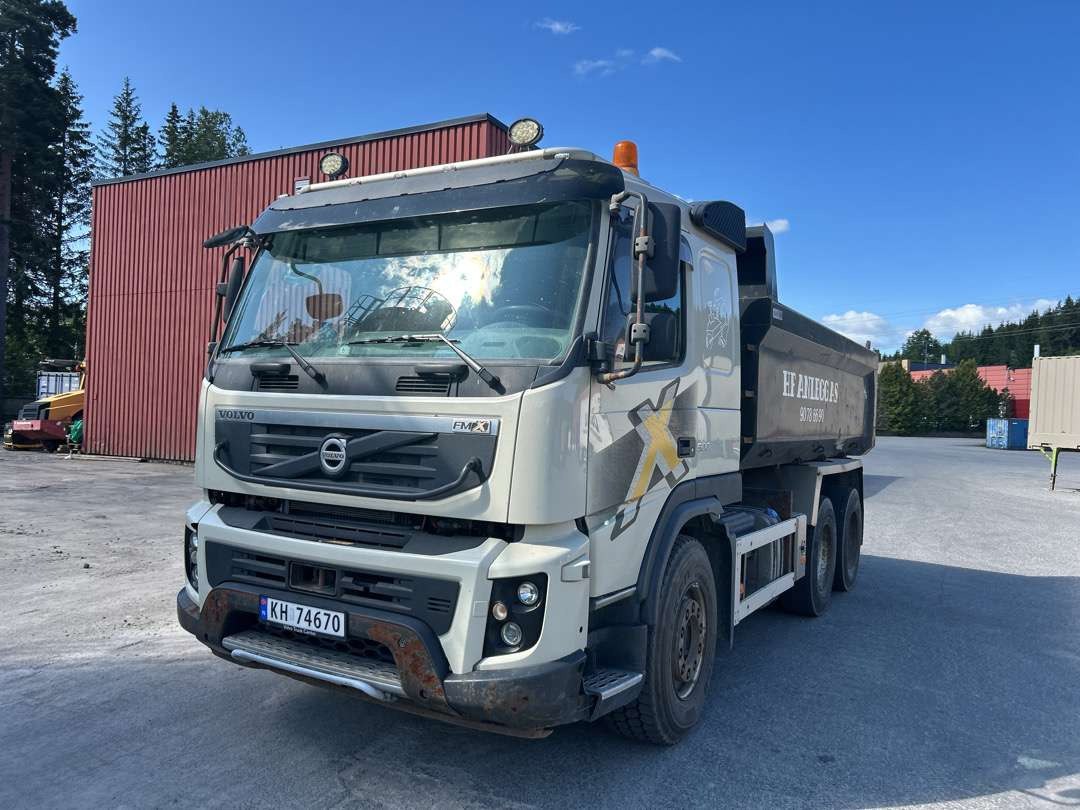 2011 Dumper VOLVO FM 500 Euroklasse 5T - Самосвал камион: снимка 1 2011 Dumper VOLVO FM 500 Euroklasse 5T - Самосвал камион: снимка 1
