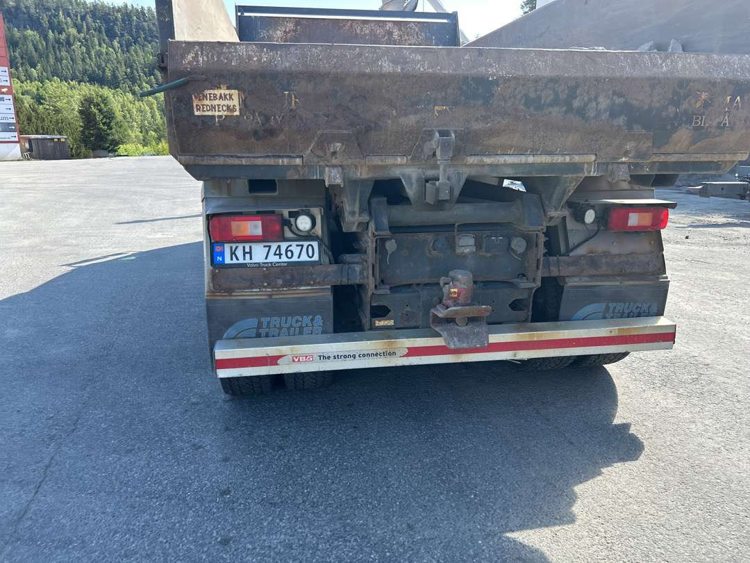 2011 Dumper VOLVO FM 500 Euroklasse 5T - Самосвал камион: снимка 5 2011 Dumper VOLVO FM 500 Euroklasse 5T - Самосвал камион: снимка 5