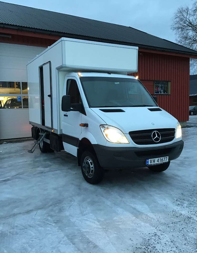 2012 Mercedes-Benz Sprinter EU-GODKJENT SVÆRT LAV KM! - Камион фургон: снимка 2 2012 Mercedes-Benz Sprinter EU-GODKJENT SVÆRT LAV KM! - Камион фургон: снимка 2