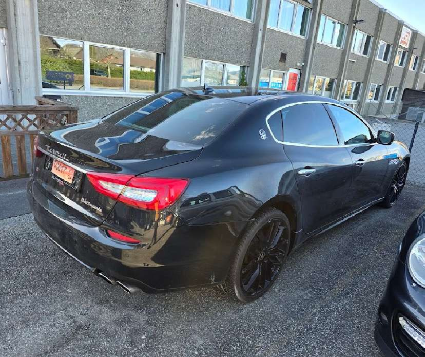 2014 Maserati Quattroporte S Q4 3.0L twin-turbo V6 // 411 hk // AWD // Automat - Седан: снимка 4 2014 Maserati Quattroporte S Q4 3.0L twin-turbo V6 // 411 hk // AWD // Automat - Седан: снимка 4