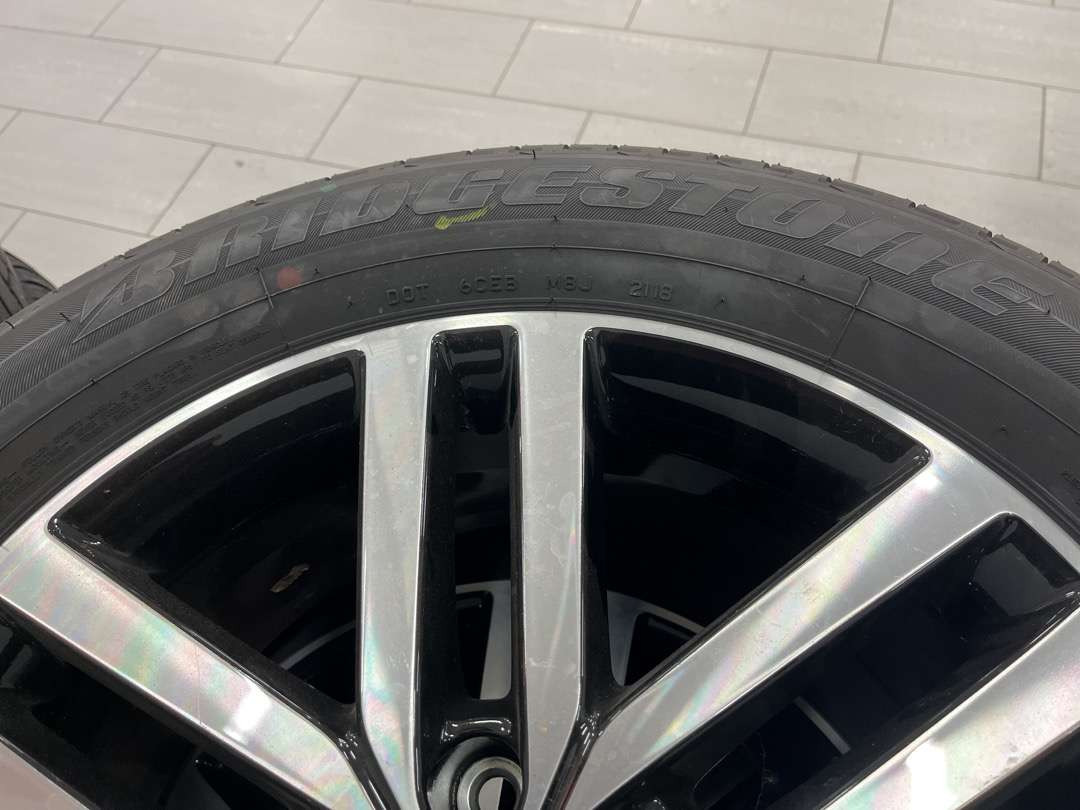 Dekk til Mercedes x klasse - Инструмент/ Оборудване: снимка 4 Dekk til Mercedes x klasse - Инструмент/ Оборудване: снимка 4