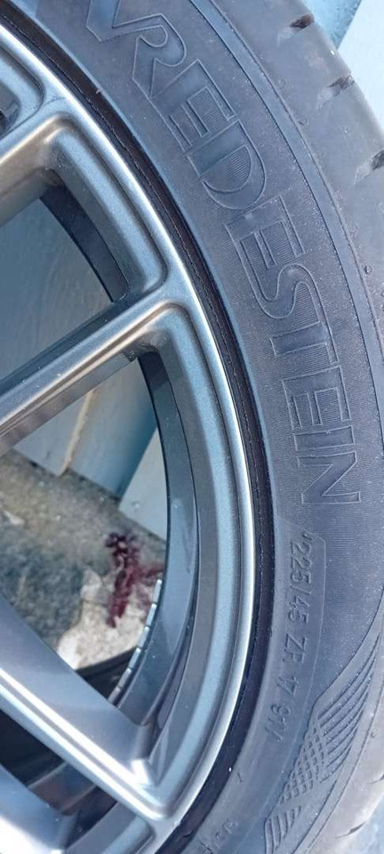 Dekk vredestein med felg 225/45 - R17 - Инструмент/ Оборудване: снимка 5 Dekk vredestein med felg 225/45 - R17 - Инструмент/ Оборудване: снимка 5
