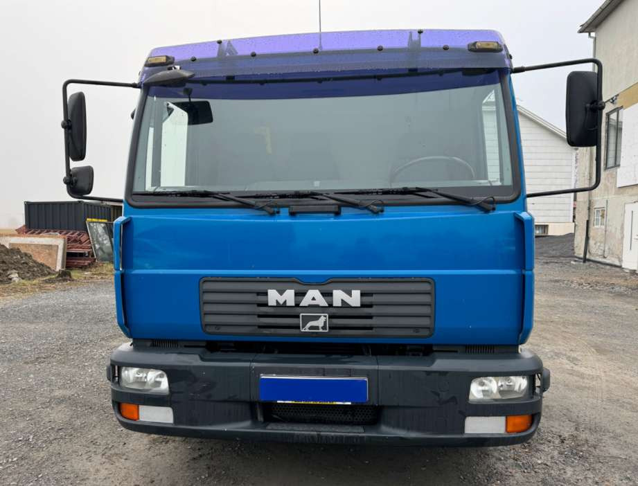 MAN LE 180 C Bilfrakter Lett lastebil - Автовоз камион: снимка 2 MAN LE 180 C Bilfrakter Lett lastebil - Автовоз камион: снимка 2