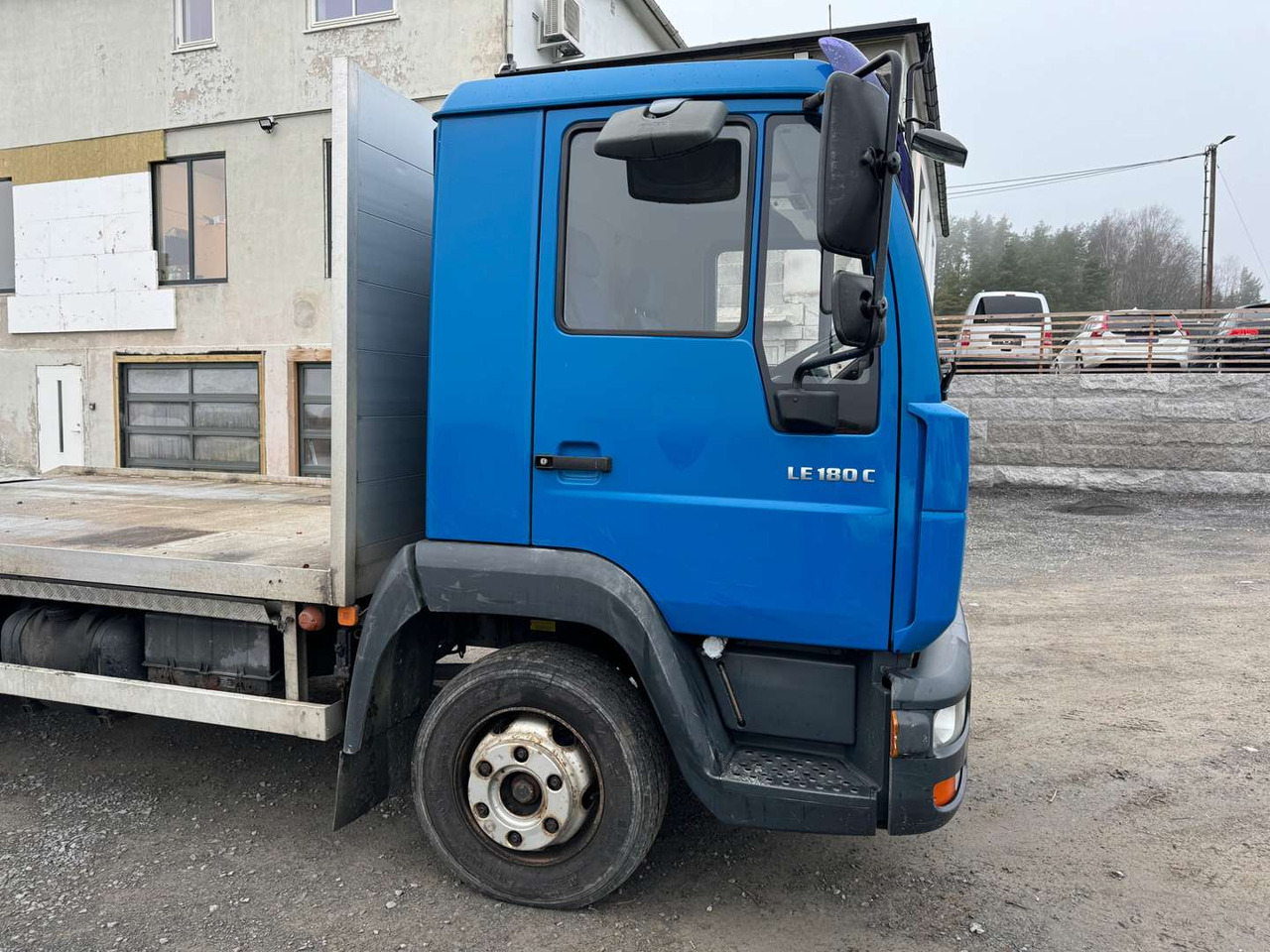 MAN LE 180 C Bilfrakter Lett lastebil - Автовоз камион: снимка 4 MAN LE 180 C Bilfrakter Lett lastebil - Автовоз камион: снимка 4
