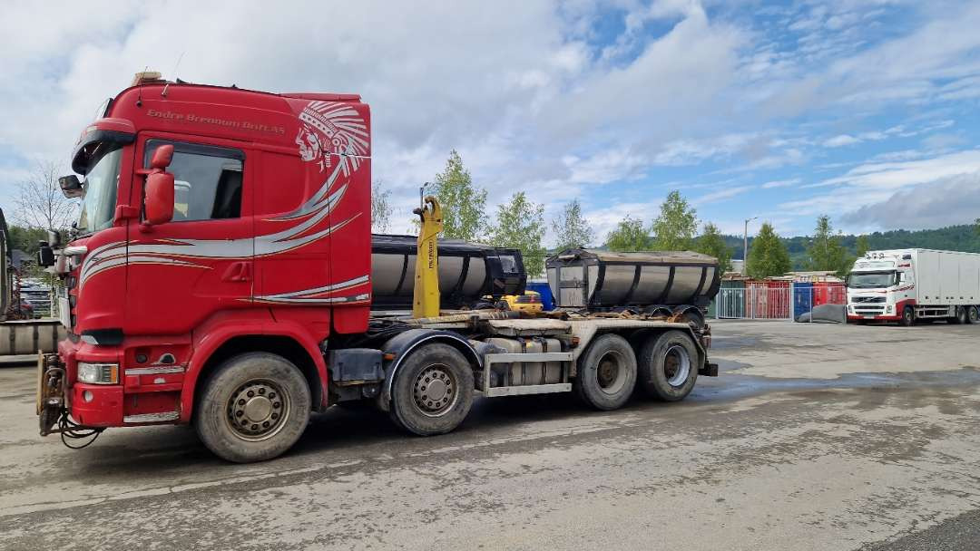 Лизинг на  Scania R580 Brøytebil med sideplog og hydraulisk saltsystem Scania R580 Brøytebil med sideplog og hydraulisk saltsystem: снимка 9