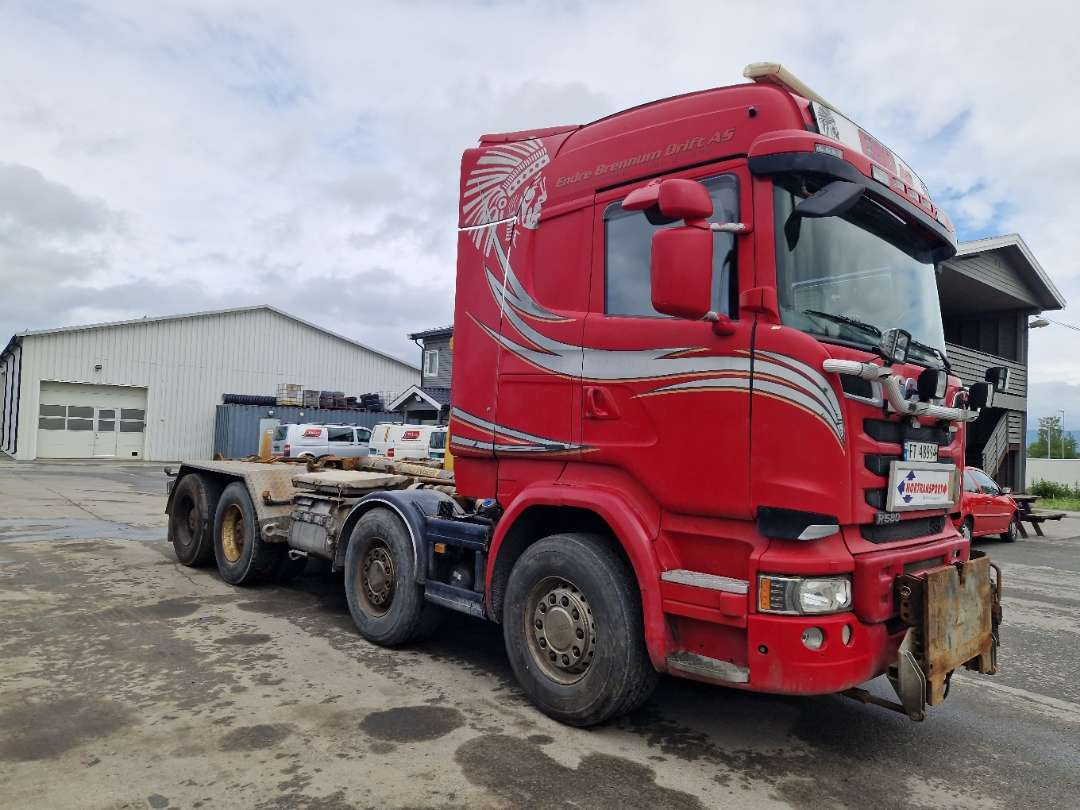 Scania R580 Brøytebil med sideplog og hydraulisk saltsystem - Мултилифт с кука камион: снимка 3 Scania R580 Brøytebil med sideplog og hydraulisk saltsystem - Мултилифт с кука камион: снимка 3