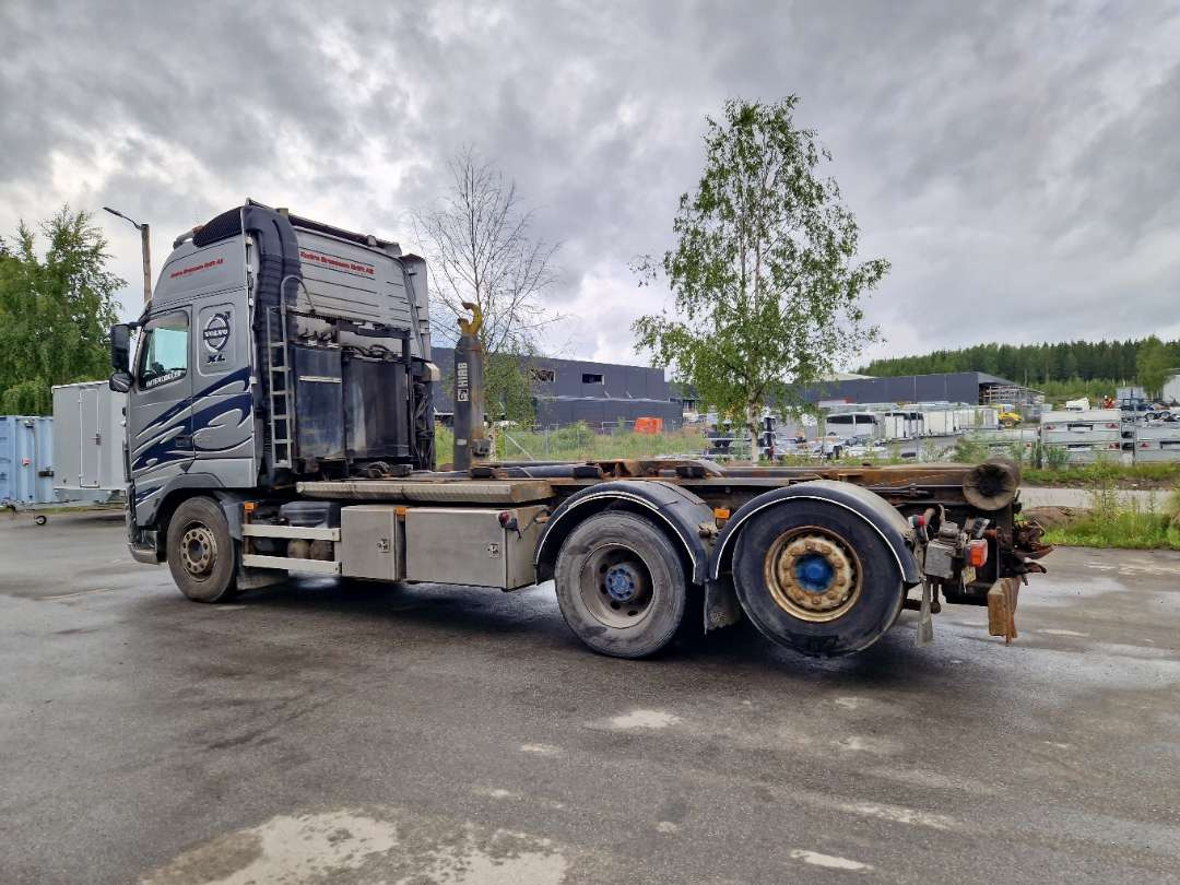 Volvo FH6X2-Krokbil med hydraulisk brøyteutstyr - Мултилифт с кука камион: снимка 2 Volvo FH6X2-Krokbil med hydraulisk brøyteutstyr - Мултилифт с кука камион: снимка 2