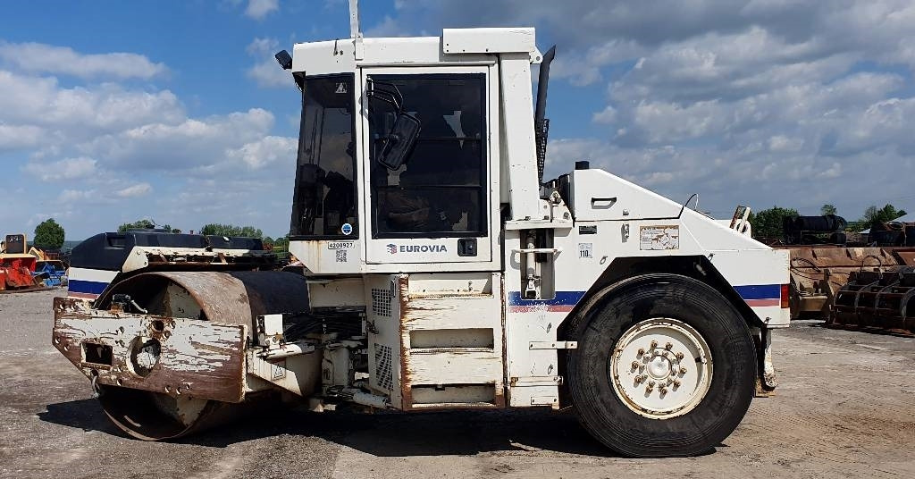 CAT CB 535 B - Комбиниран валяк: снимка 2 CAT CB 535 B - Комбиниран валяк: снимка 2