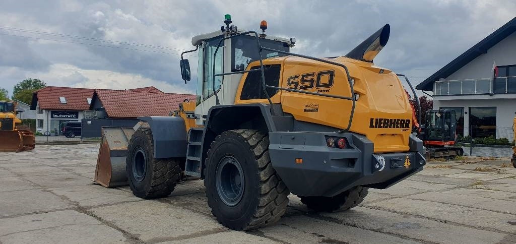 Liebherr L 550 - Колесен товарач: снимка 2 Liebherr L 550 - Колесен товарач: снимка 2