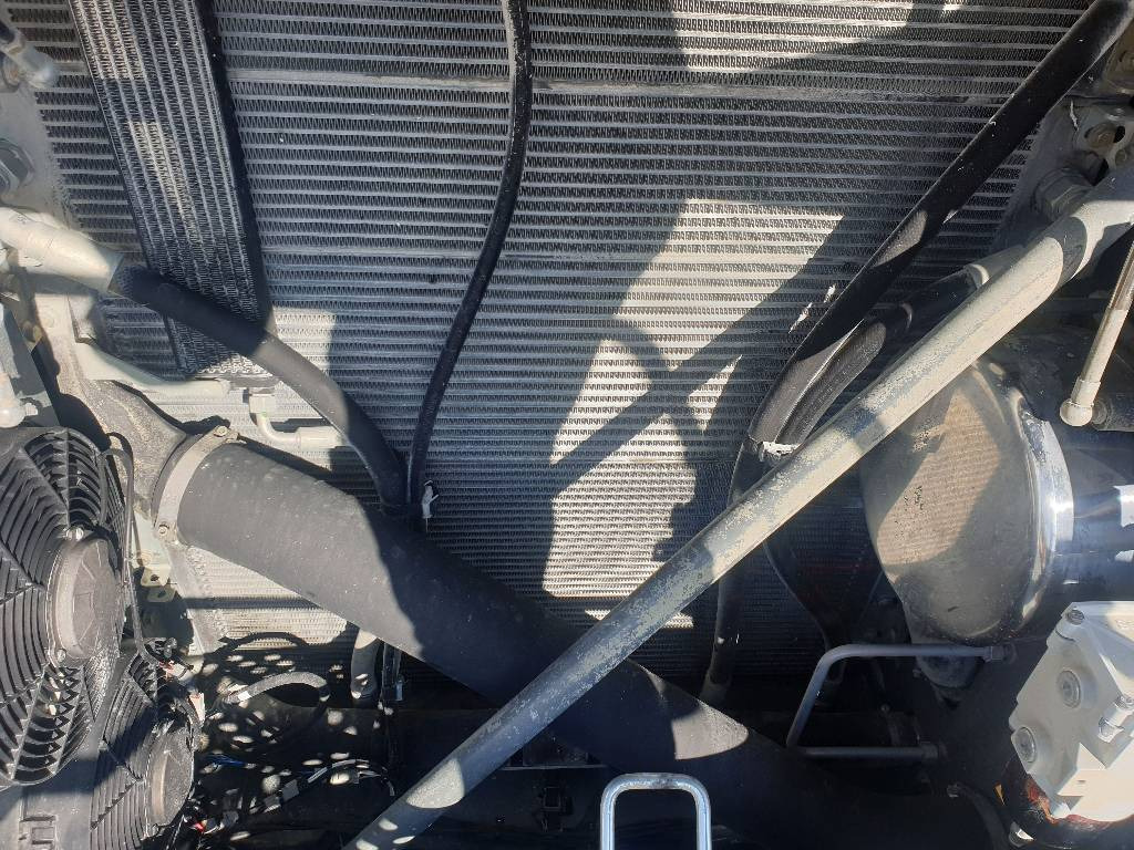 Колесен товарач Liebherr L580 xpower: снимка 10