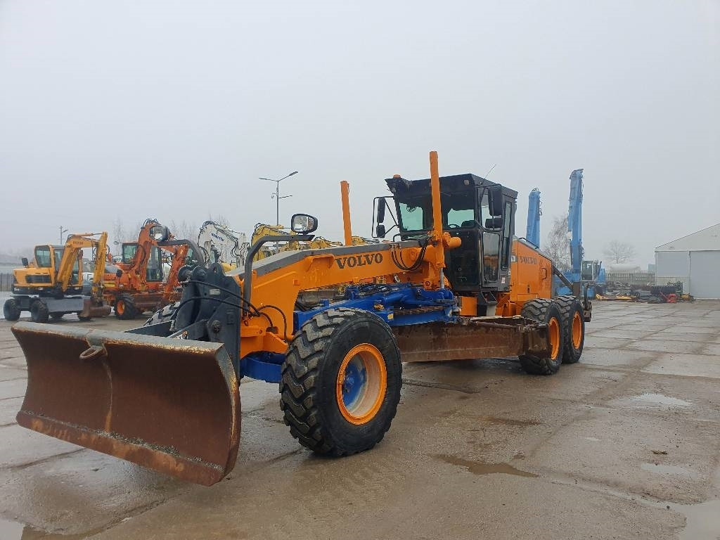 Volvo G 720 B - Грейдер: снимка 2 Volvo G 720 B - Грейдер: снимка 2