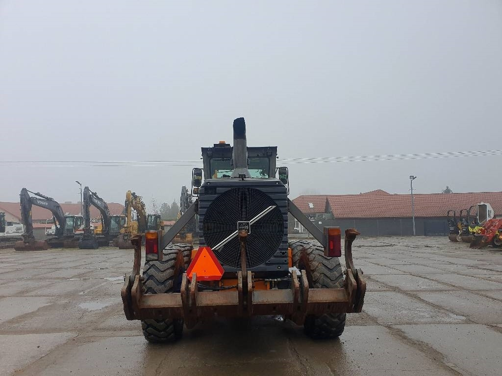 Volvo G 720 B - Грейдер: снимка 4 Volvo G 720 B - Грейдер: снимка 4