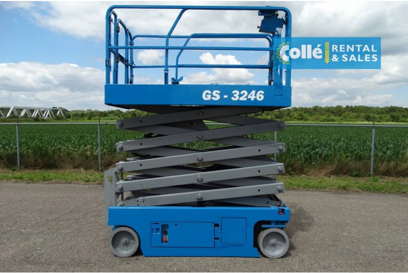 Genie GS 3246 | 2012 - Ножична работна платформа: снимка 2 Genie GS 3246 | 2012 - Ножична работна платформа: снимка 2