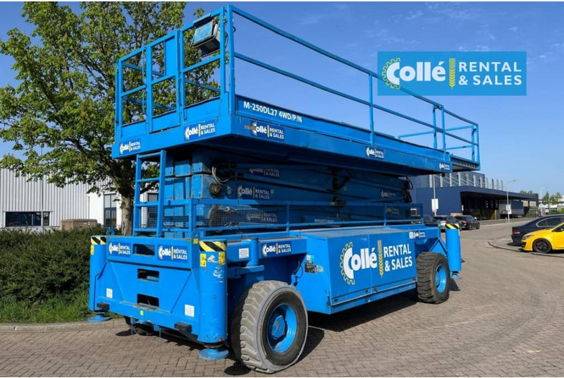 Holland lift M 250 DL 27 | 2003 - Ножична работна платформа: снимка 4 Holland lift M 250 DL 27 | 2003 - Ножична работна платформа: снимка 4