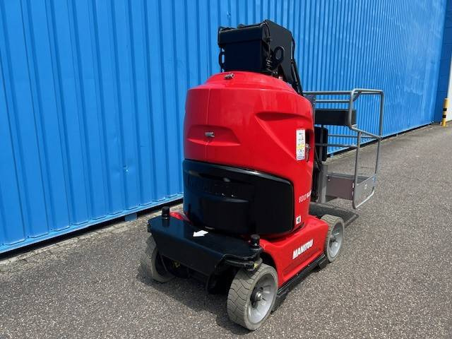 Вертикална работна платформа Manitou 100 VJR: снимка 12