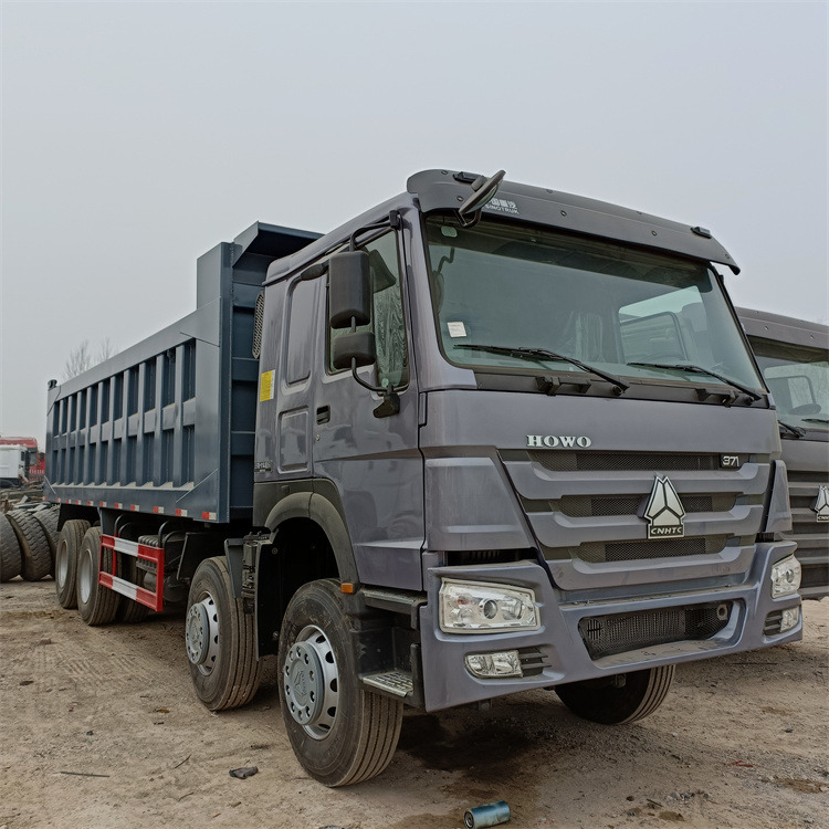 SINOTRUCK HOWO - Самосвал камион: снимка 2 SINOTRUCK HOWO - Самосвал камион: снимка 2