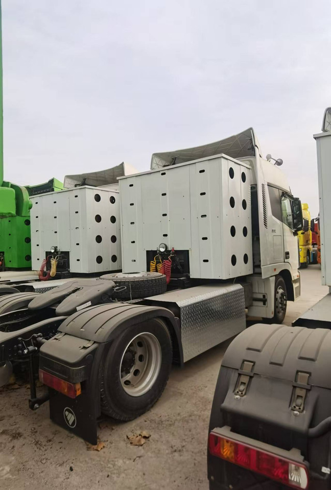 AUMAN - Влекач: снимка 5 AUMAN - Влекач: снимка 5