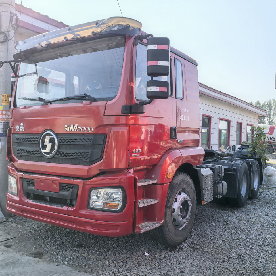 SINOTRUCK HOWO - Влекач: снимка 2 SINOTRUCK HOWO - Влекач: снимка 2