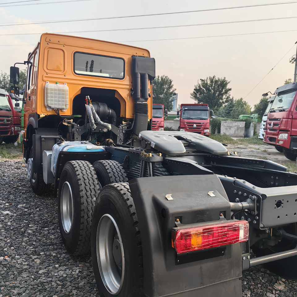 SINOTRUCK HOWO TRACTOR - Влекач: снимка 3 SINOTRUCK HOWO TRACTOR - Влекач: снимка 3