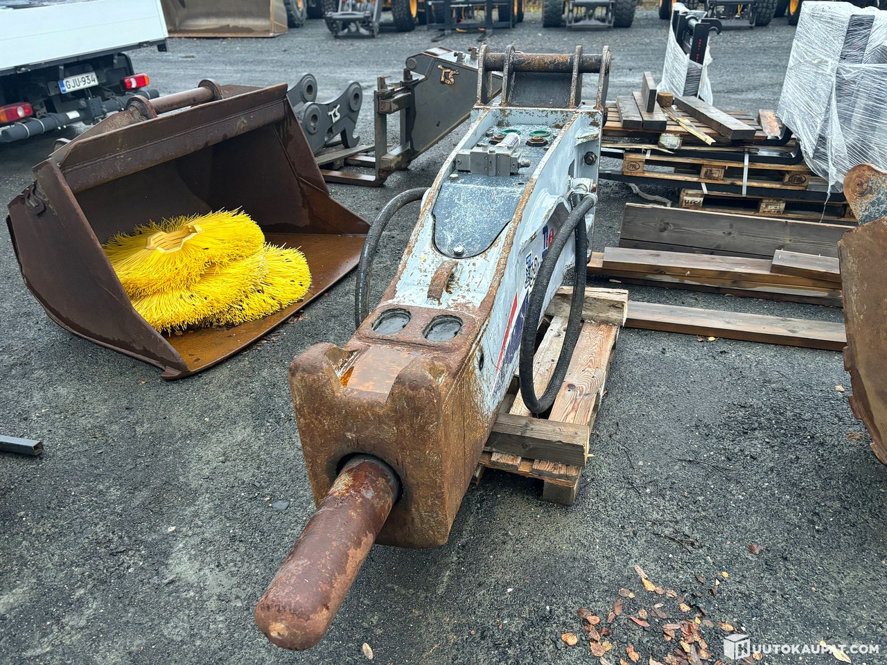 Furukawa 375 FXJ + NTP30 MEP coupler. Hydraulic breaker. 2015, Tornio - Хидравличен чук: снимка 2 Furukawa 375 FXJ + NTP30 MEP coupler. Hydraulic breaker. 2015, Tornio - Хидравличен чук: снимка 2