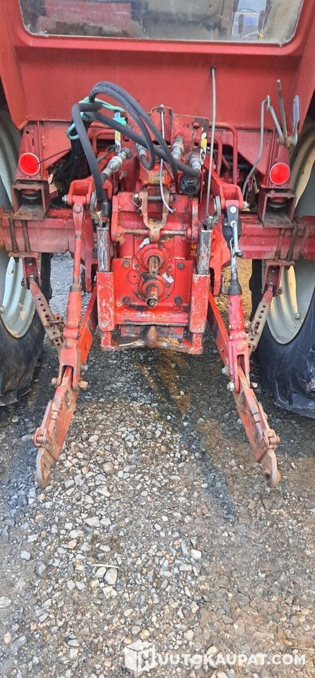 International 585XL, 1985, Diesel, 6 147 h Traktori, Kruunupyy - Трактор: снимка 5 International 585XL, 1985, Diesel, 6 147 h Traktori, Kruunupyy - Трактор: снимка 5