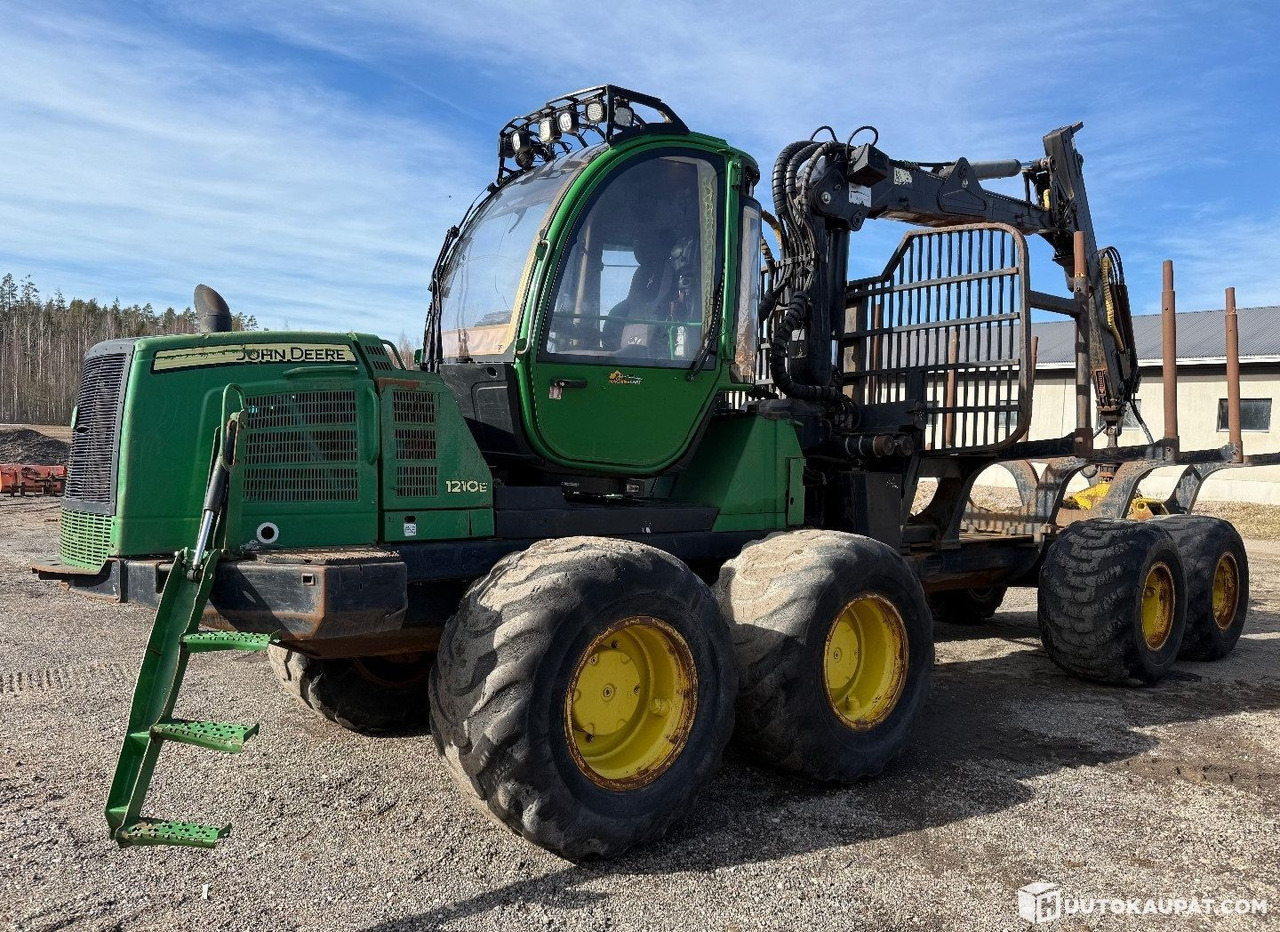 John Deere 1210E, harvester/forwarder, 28,430 h, Lahti - Форвардер: снимка 3 John Deere 1210E, harvester/forwarder, 28,430 h, Lahti - Форвардер: снимка 3